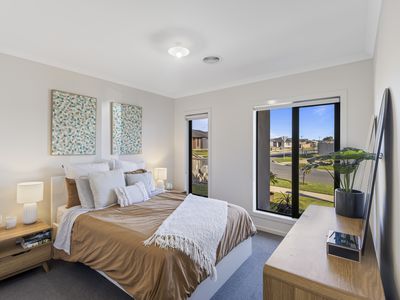 7 Stones Street, Charlemont