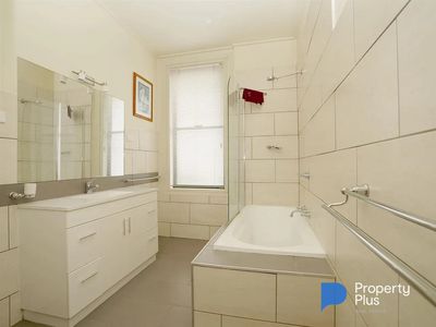 126 Henty Street, Casterton