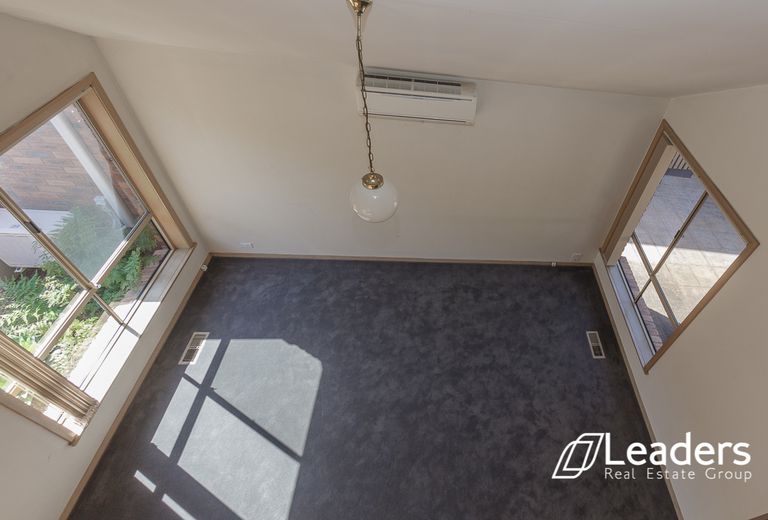 4 / 49 QUEENS AVENUE, Doncaster