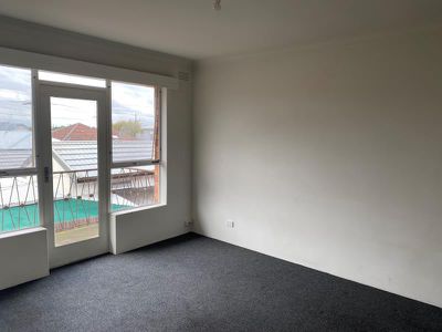 7/1 Hampton Parade, West Footscray