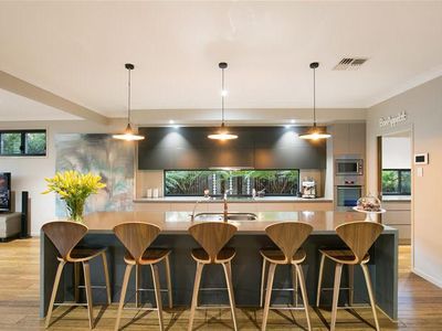 29 The Crescent, Underwood