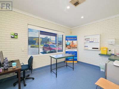 19 Port Kembla Drive, Bibra Lake