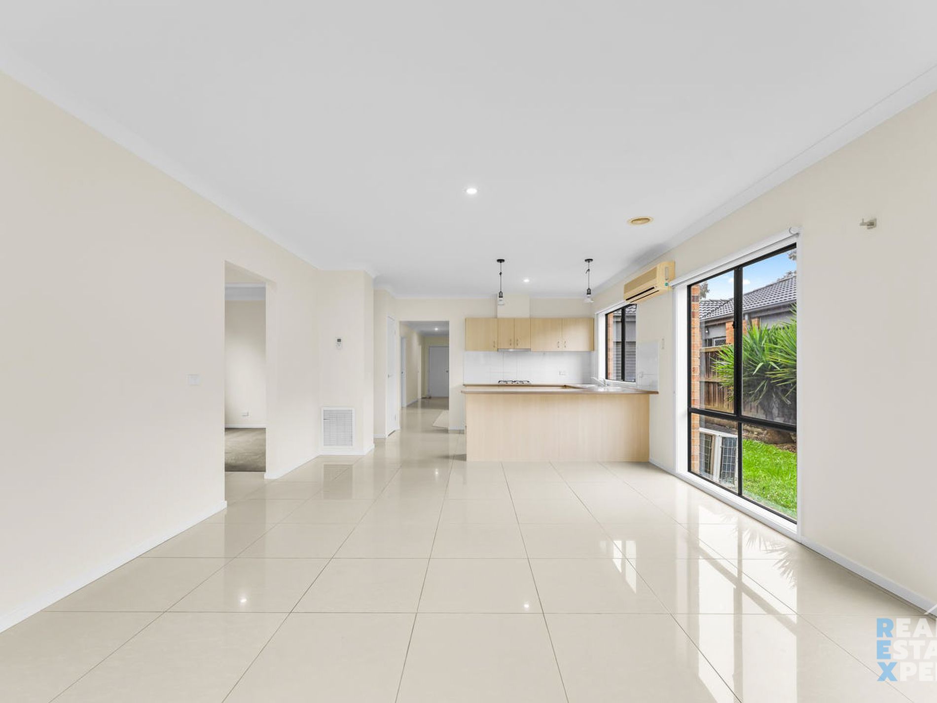 13 Beechtree Way, Cranbourne North