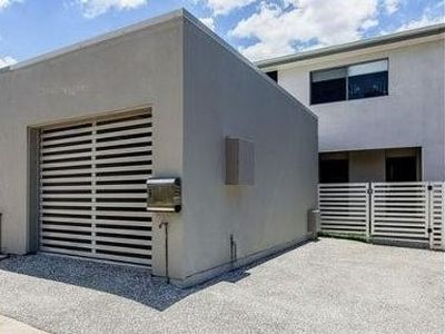 128 Cooper Crescent, Rochedale
