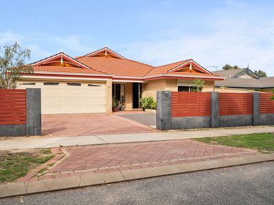 56 Cheltenham Loop, Bertram