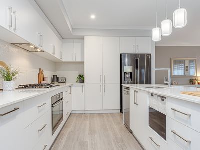 16 Bass Chase, Yanchep