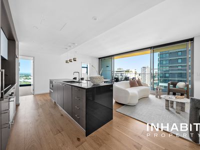 2004 / 105 Stirling Street, Perth