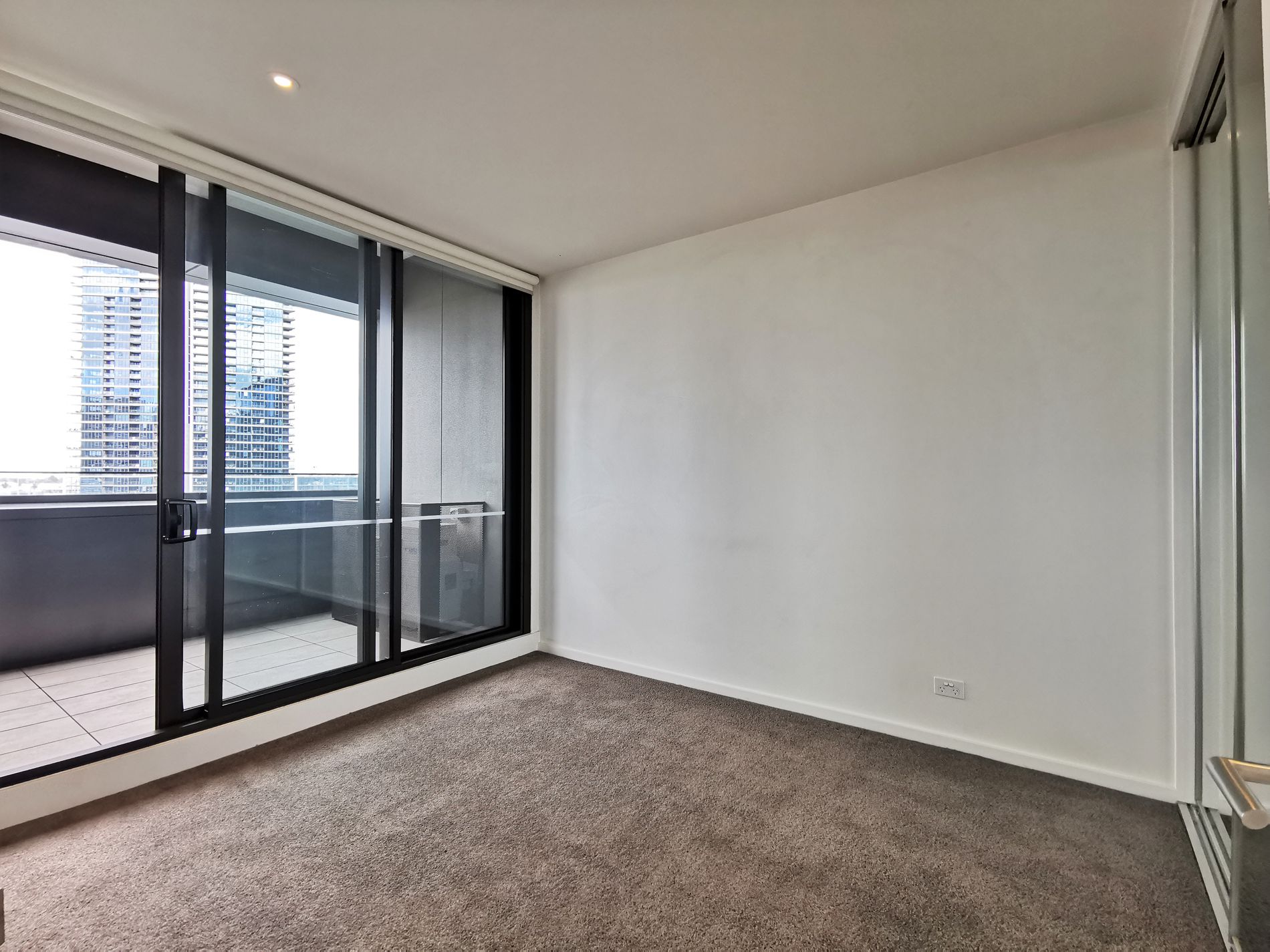 503S / 883 Collins Street, Docklands