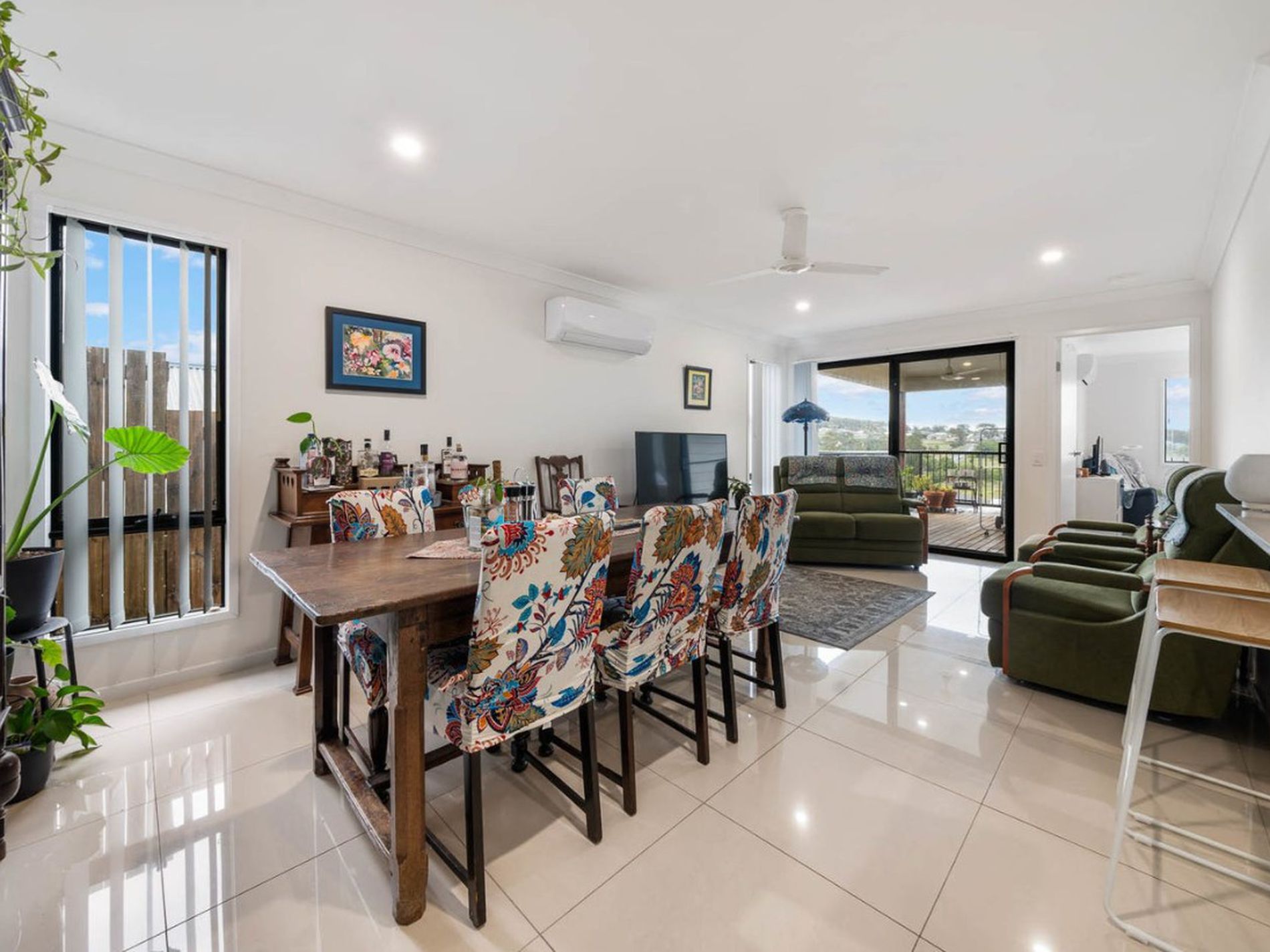 2/17 McInnes Crescent, Glenvale