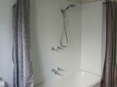 2 / 2 Pevensey Street, Geelong