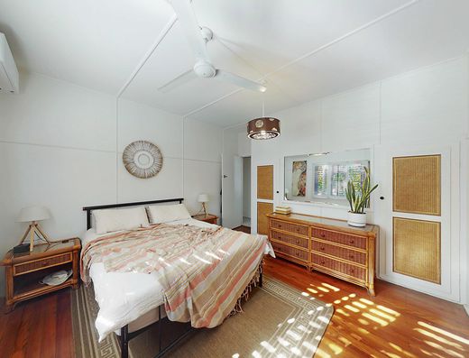 Unfurnished Cottage with Pool Close to the River image 11