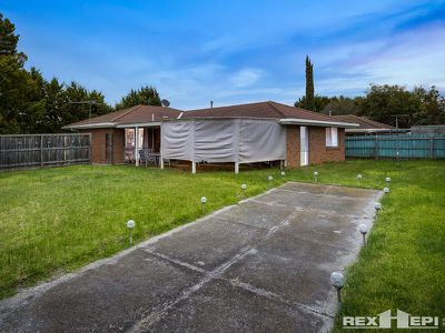 1 The Spur, Hampton Park