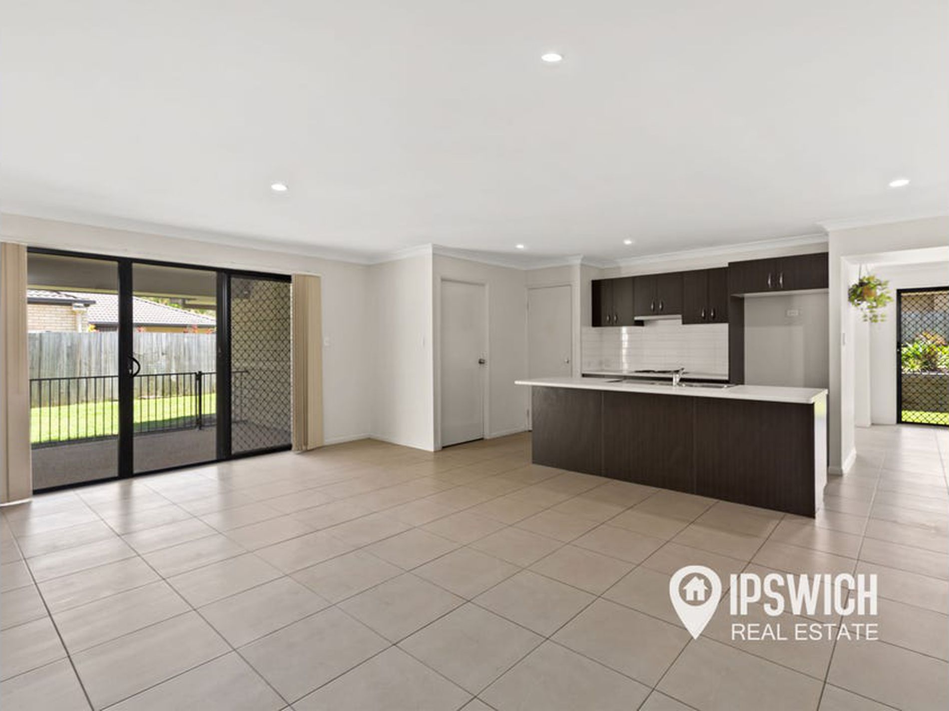 27 Drysdale Place, Brassall