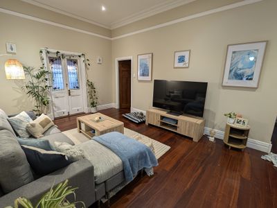 8 Hare Street, Lamington