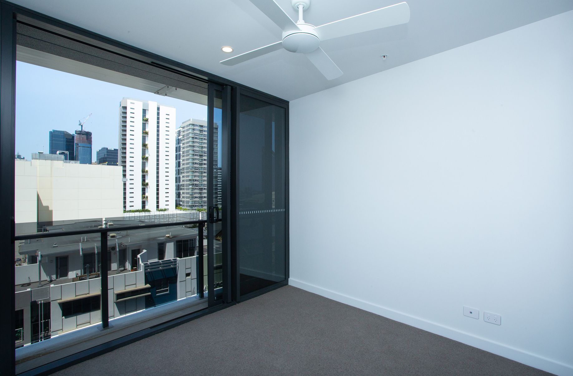 10806 / 3 Cordelia Street, South Brisbane