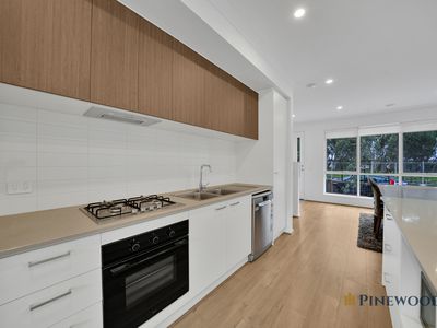 13 Growling Crescent, Wollert