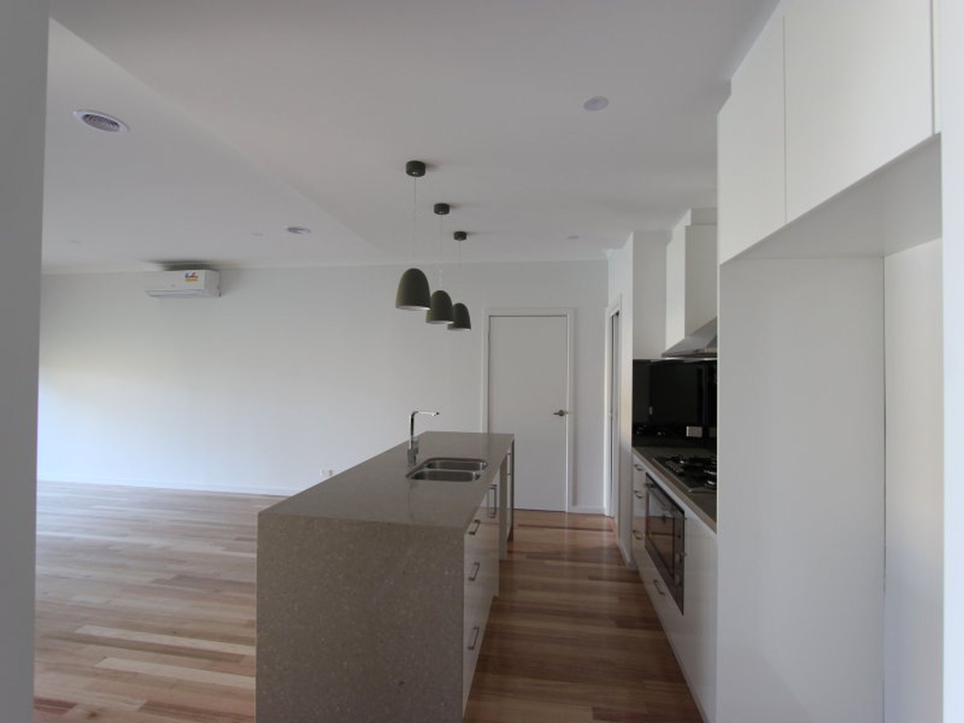 9 Graham Street, Hamlyn Heights