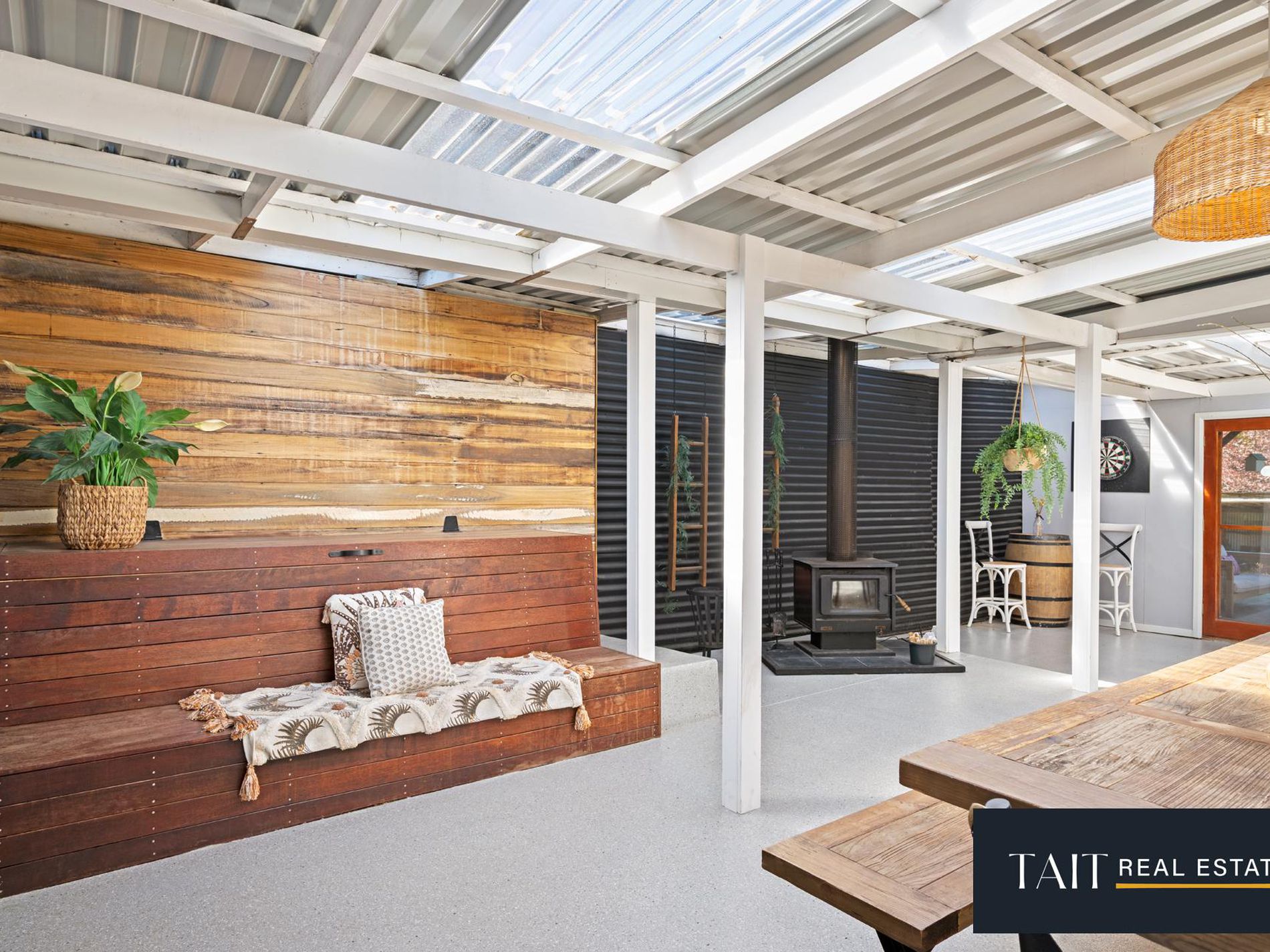 6-8 Mount Stanley Road, Stanley