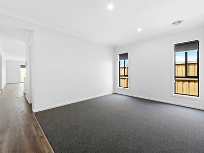 16 Arianna Street, Wyndham Vale