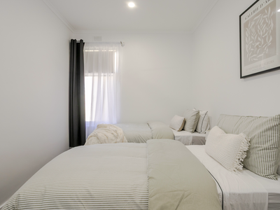 2 / 70 Augusta Street, Glenelg East