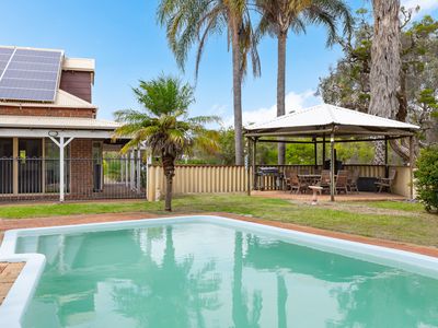 14 Brockwell Place, Oakford