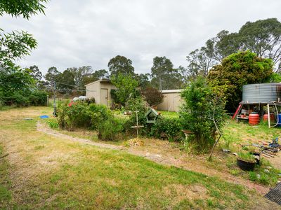 8878 Midland Highway, Harcourt