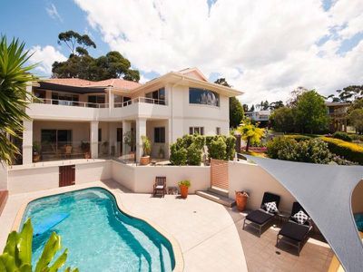 18 Davies Street, Mollymook