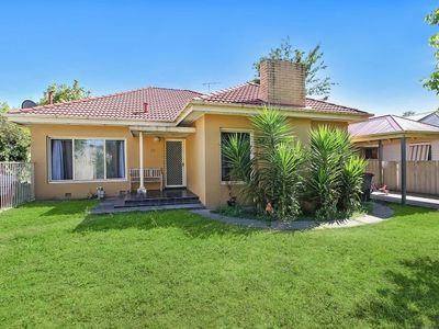 330 North St, North Albury