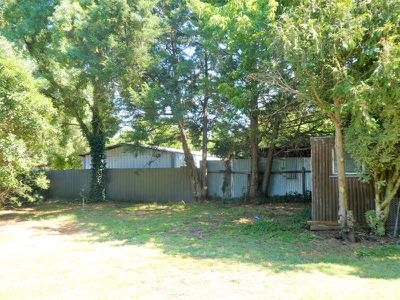 20 Livingstone St, Avenel