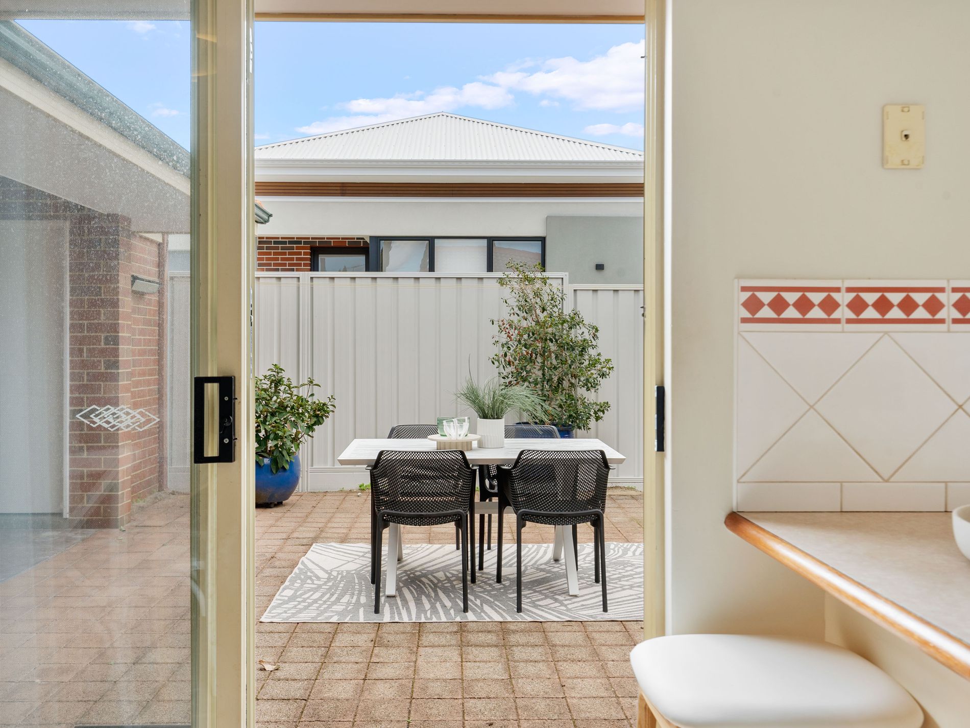 2 / 14 Wynyard Street, Yokine