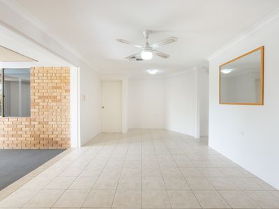 594 Safety Bay Rd, Waikiki