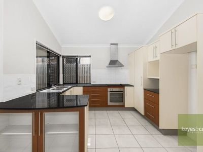 25 Warbler Crescent, Douglas