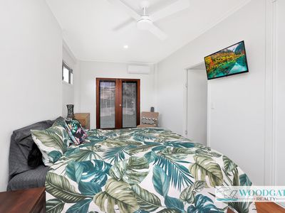 27 MACKEREL STREET, Woodgate