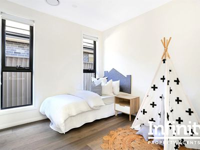 127 Beauchamp Drive, The Ponds