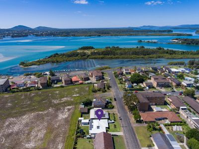 7 Bay Street, Tuncurry