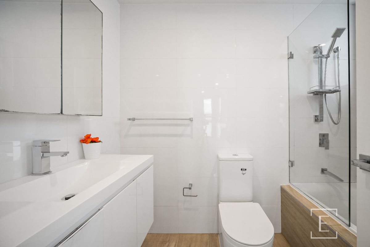 33 / 50 Loftus Crescent, Homebush