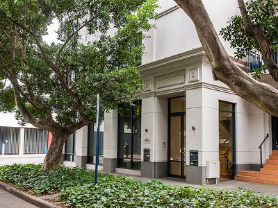 2 / 26 Saunders Street, East Perth