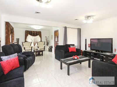 11 Appleton Ave, Lurnea