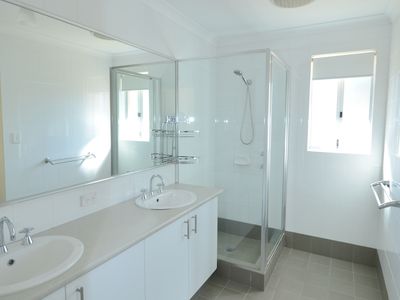 4 Ashendon Boulevard, Hammond Park