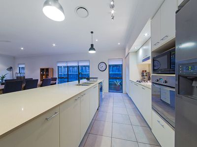 8 Torrens Crescent, Wakerley