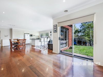 8 Cottage Link, Pakenham
