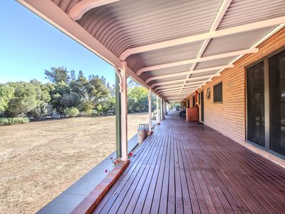 1 Renshaw Drive, Dubbo