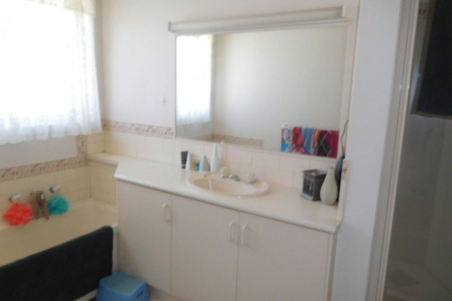 19 Decastella Drive, Horsham