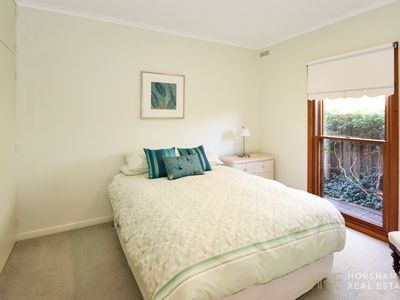 18 James Street, Horsham
