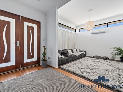30 Bellavista Parade, Meadow Springs