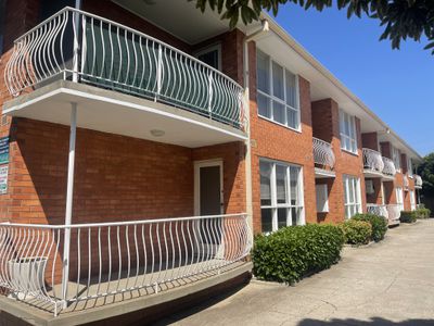 1 / 256 Gordon Street, Footscray