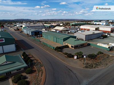 8 Percy Road, Broadwood