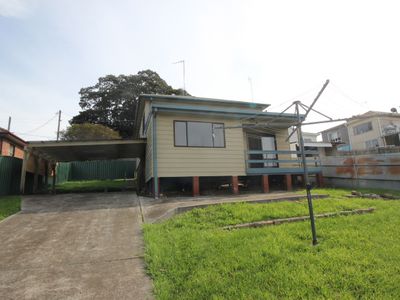 31 Lake Heights Road, Lake Heights