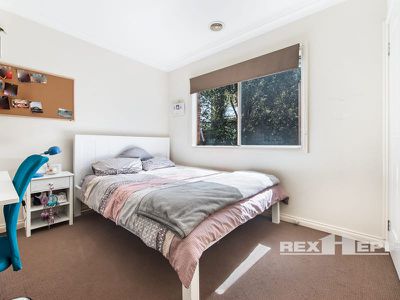 8 Cottage Link, Pakenham