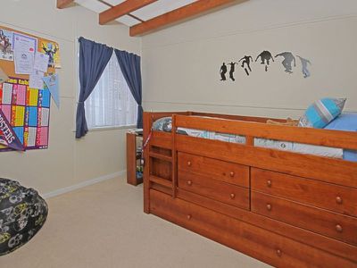 12 Woodlawn Avenue, Burrill Lake